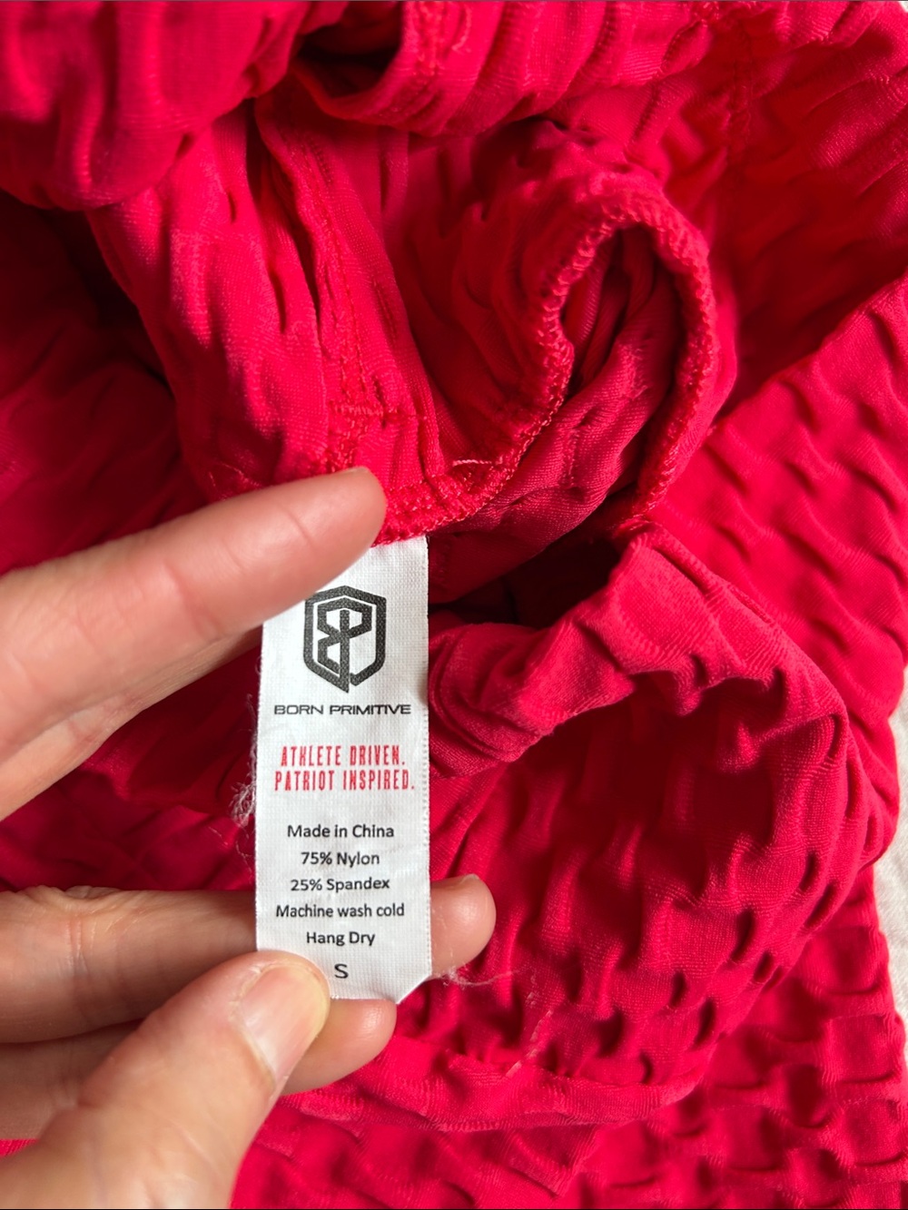 Born primitive high rise scrunch butt textured red raspberry leggings S - Picture 6 of 8